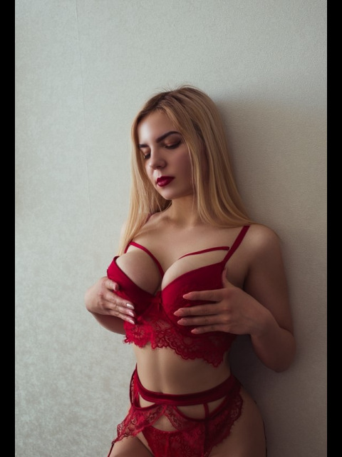 Проститука Питера Нина